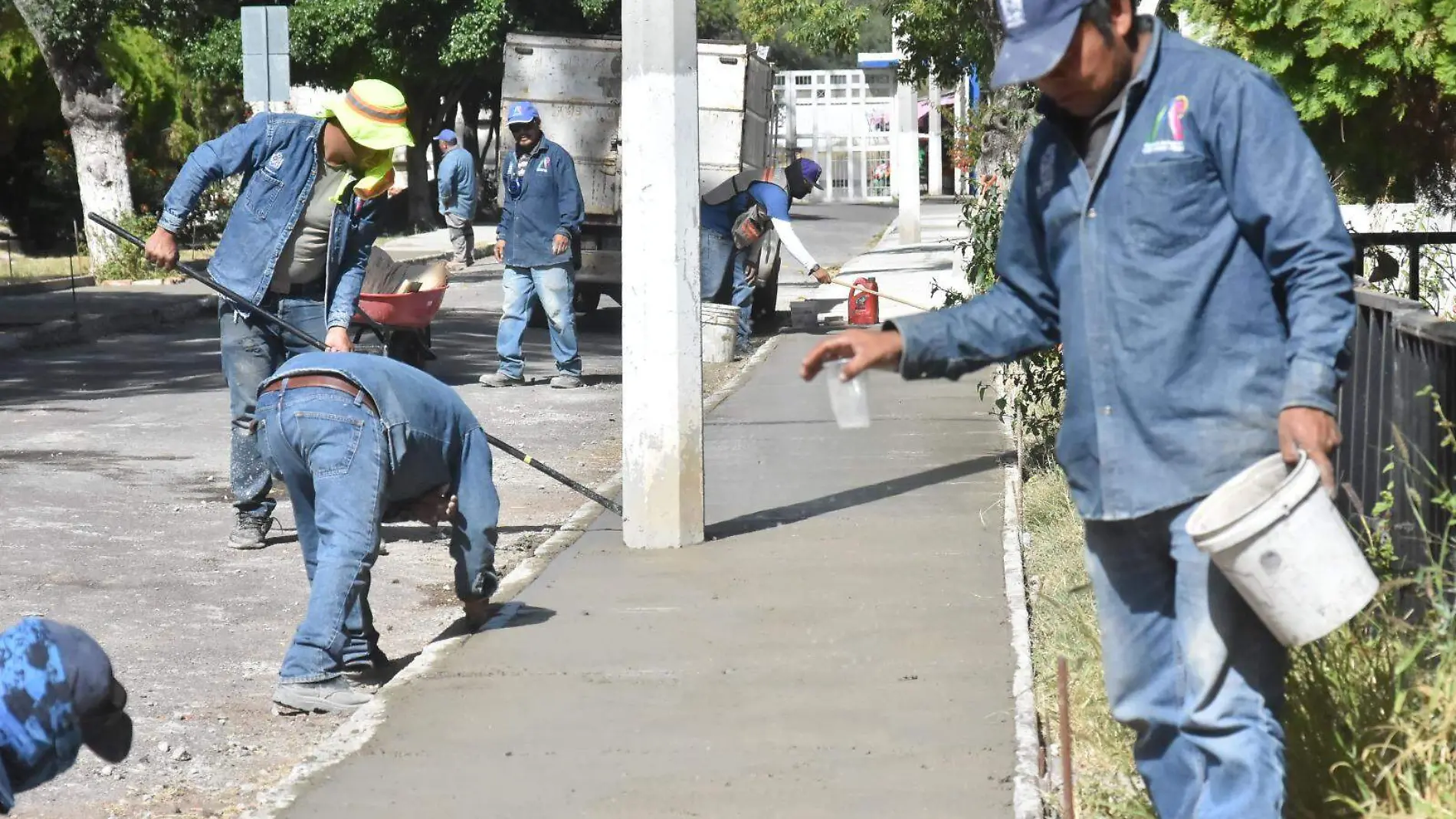 Intensifican trabajos de mantenimiento en el Panteón Municipal de Irapuato  (1)